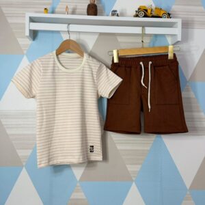 CONJUNTO CAMISA LISTRADA SHORT MOLETOM BOLSO EXPOSTO